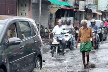 இது சாலையா இல்ல ஓடையா? கோவையில் மழை வெள்ளத்தில் தத்தளிக்கும் பொதுமக்கள்..!