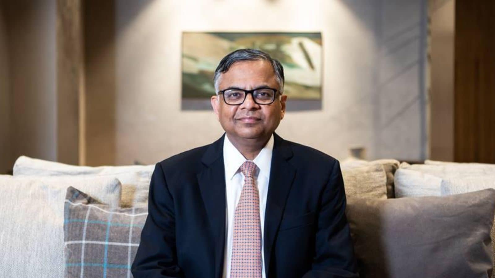 பயிற்சி மாணவர் டூ சிஇஓ.. நாமக்கல் சிறுவனின் அசுர வளர்ச்சி.. ஊக்கம் தரும் சந்திரசேகரனின் கதை!