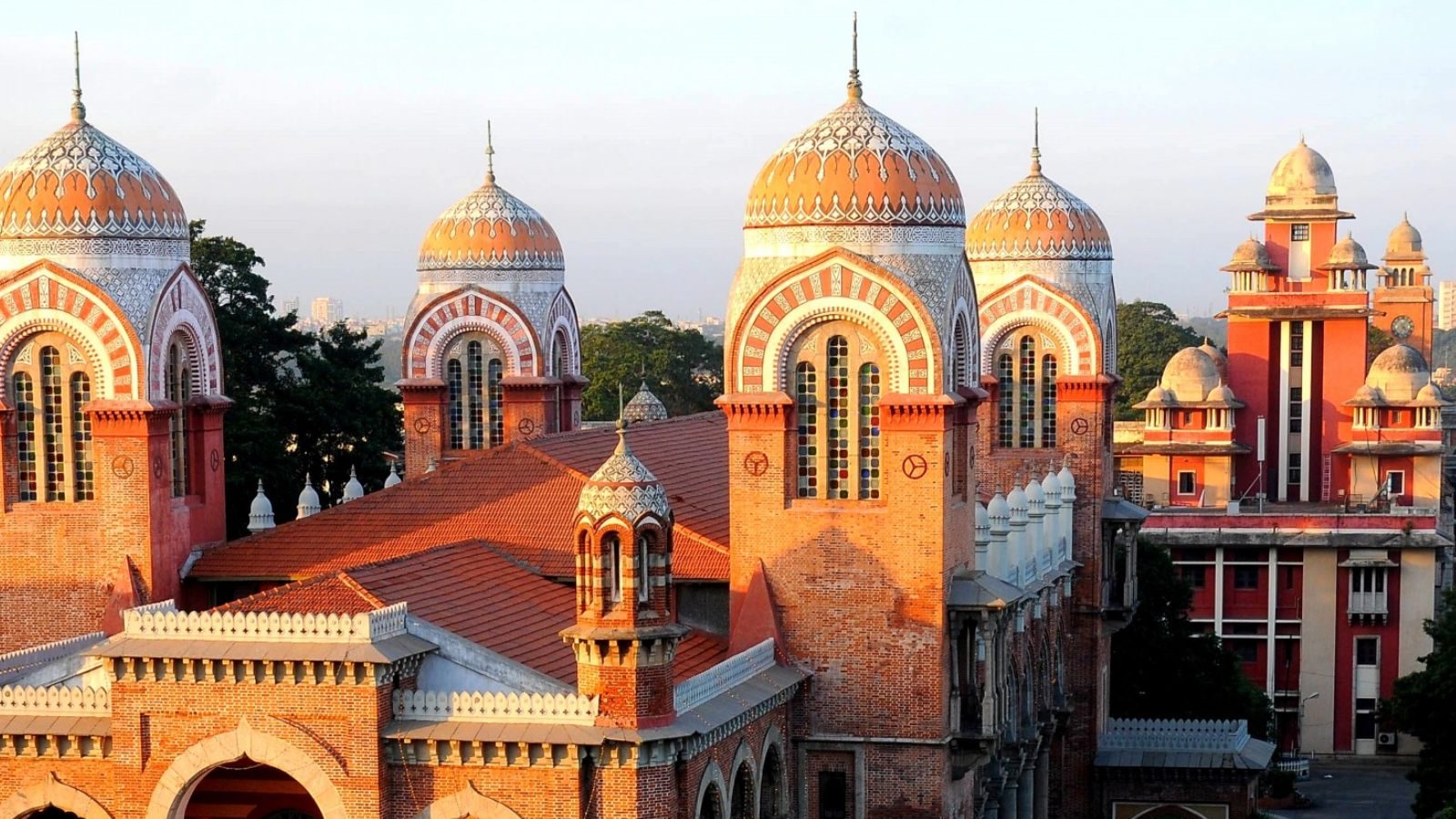 சிறந்த உயர்கல்வி நிறுவனங்கள் பட்டியல்... பின்னுக்கு தள்ளப்பட்ட சென்னை பல்கலைக்கழகம்..