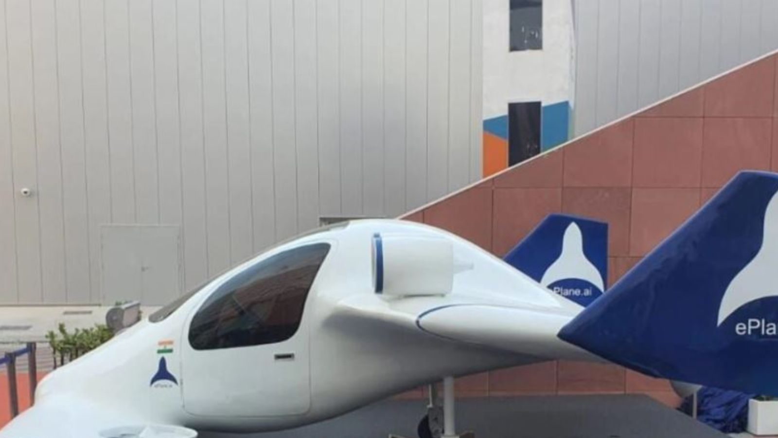 இந்தியாவில் விரைவில்  வருகிறது பறக்கும் டாக்சி..ஒப்புதல் அளித்த DGCA