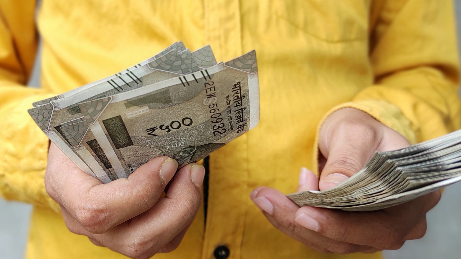 பெண்களுக்கு வருடத்துக்கு ரூ.12,000... சூப்பர் திட்டம்