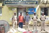 ராமேஸ்வரத்தில் 220 கிலோ கடல் அட்டைகள் பறிமுதல்!