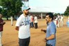 தேனிக்கு திடீர் விசிட் அடித்த வருண் சக்கரவர்த்தி