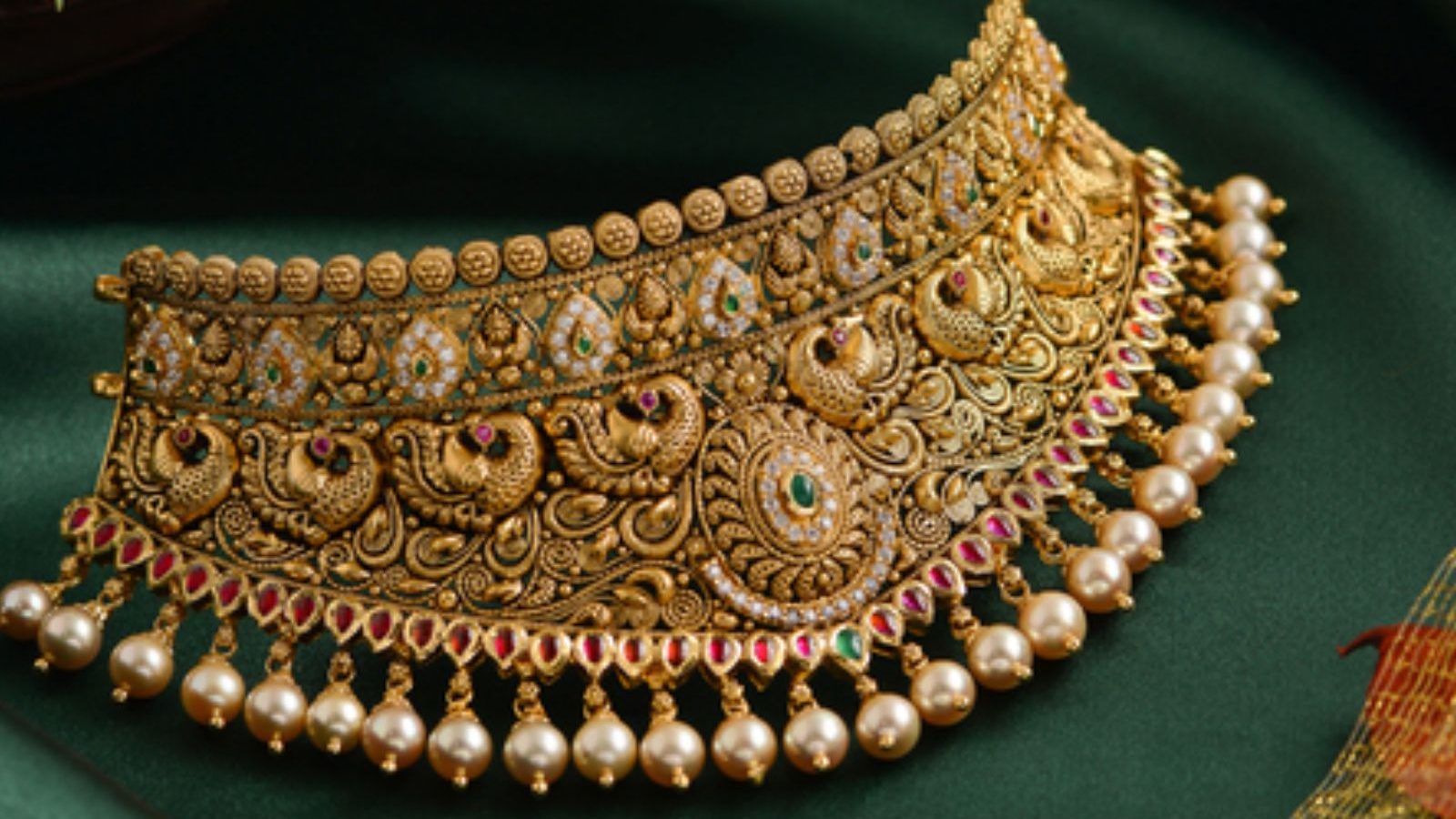 Gold Rate Today | அதிரடியாக குறைந்த தங்கம் விலை... இன்றைய நிலவரம் என்ன?