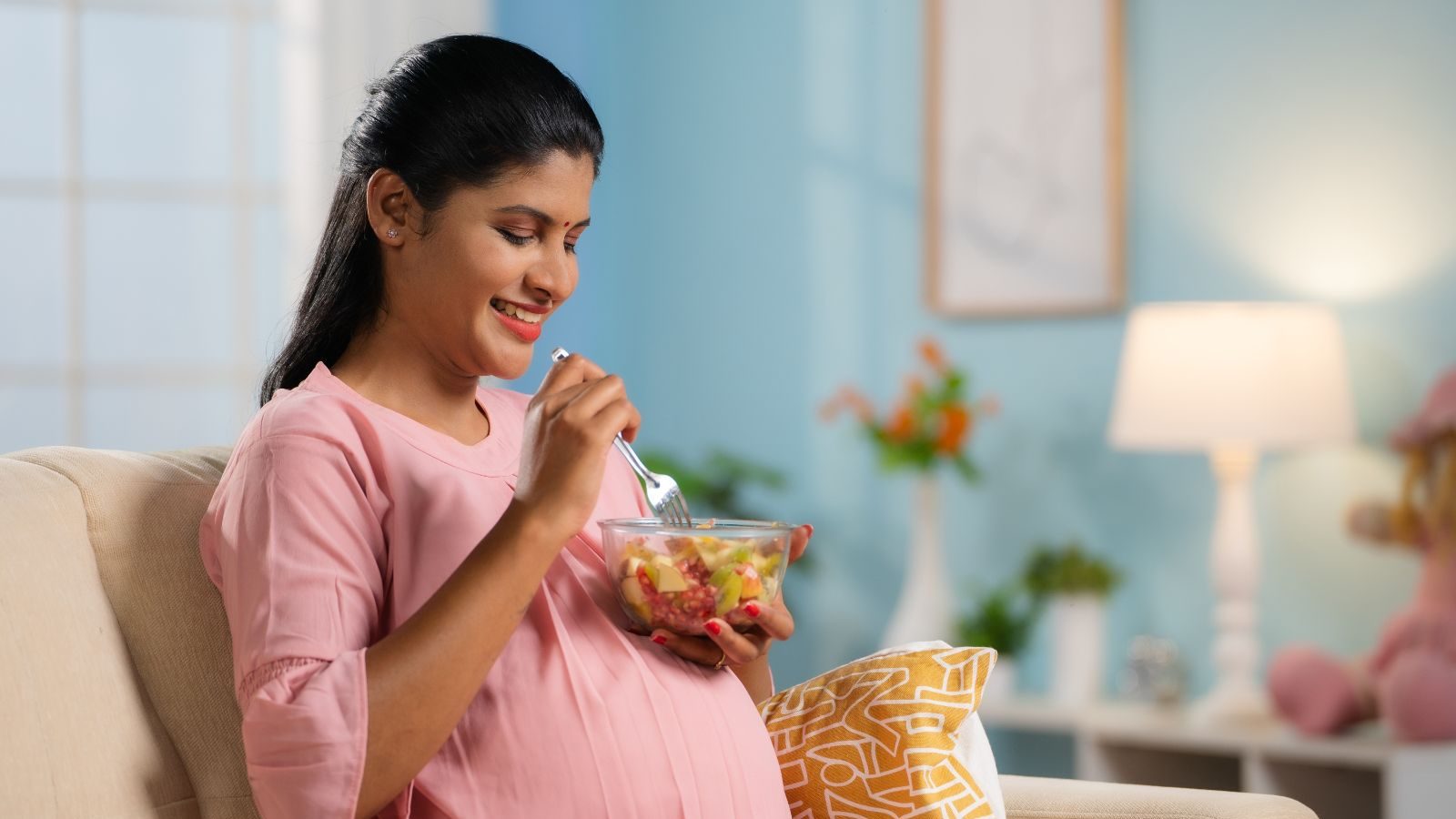 கர்ப்பிணிகள் கட்டாயம் டயட்டில் சேர்க்க வேண்டிய டாப் 3 ஊட்டச்சத்து மிக்க உணவுகள்.!