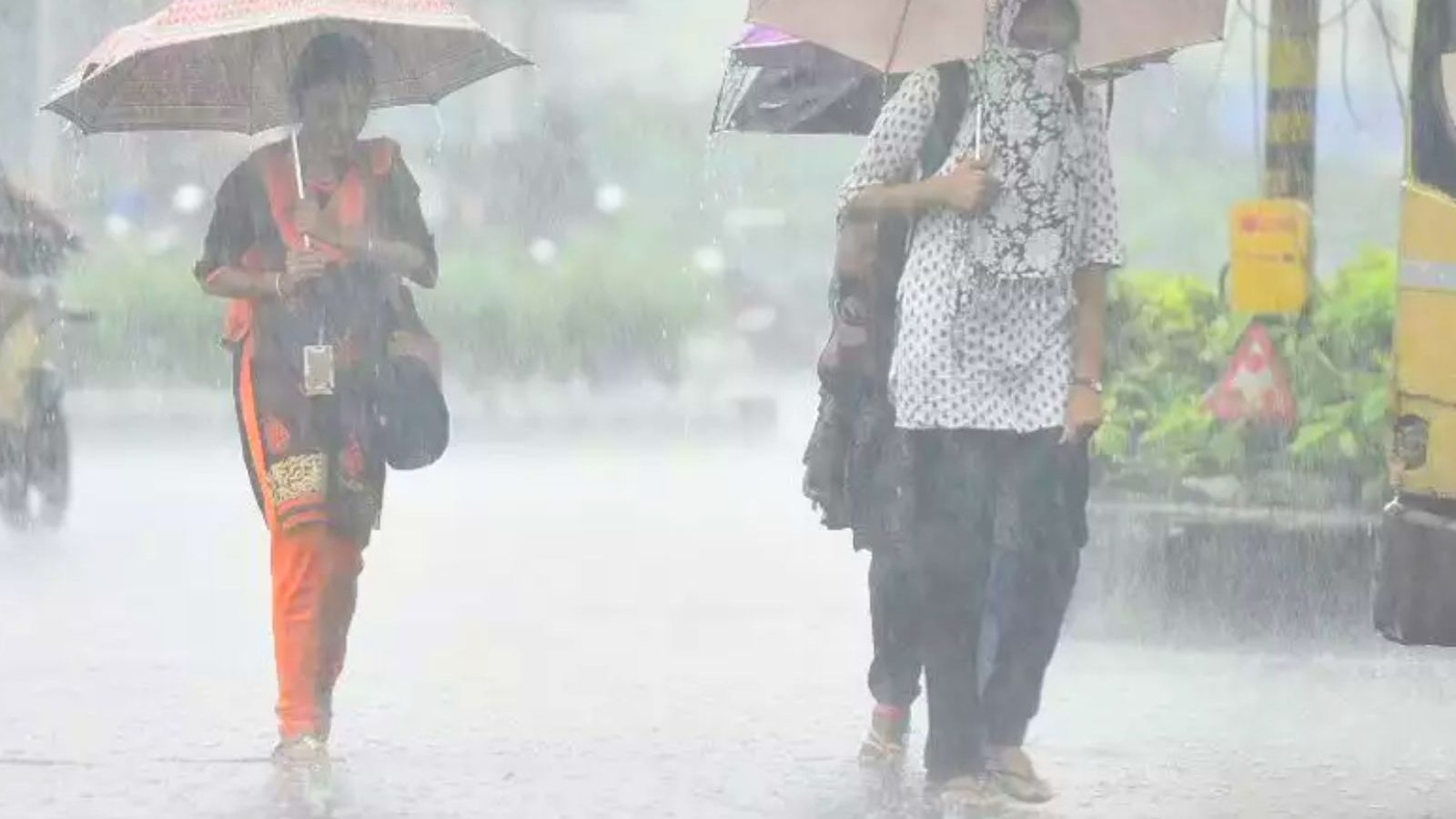 தமிழகத்தில் இரு தினங்களுக்கு மழைக்கு வாய்ப்பு- வானிலை ஆய்வு மையம் அறிவிப்பு