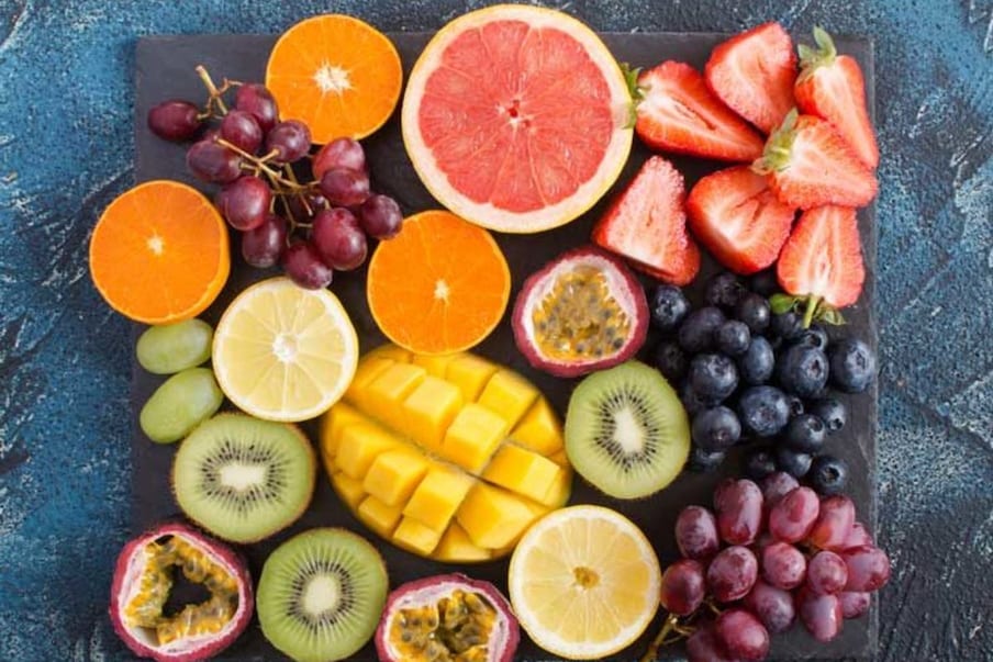  ,[object Object], : வைட்டமின் சி மூளை மற்றும் நரம்பு செல்களைப் பாதுகாக்க உதவுகிறது. பச்சை இலைக் காய்கறிகள், ப்ரோக்கோலி, வோக்கோசு, எலுமிச்சை மற்றும் பப்பாளி போன்ற சிட்ரஸ் பழங்கள், மிளகுத்தூள் மற்றும் காலிஃபிளவர் போன்ற வைட்டமின் சி நிறைந்த உணவுகளை நீங்கள் உண்ணலாம்.