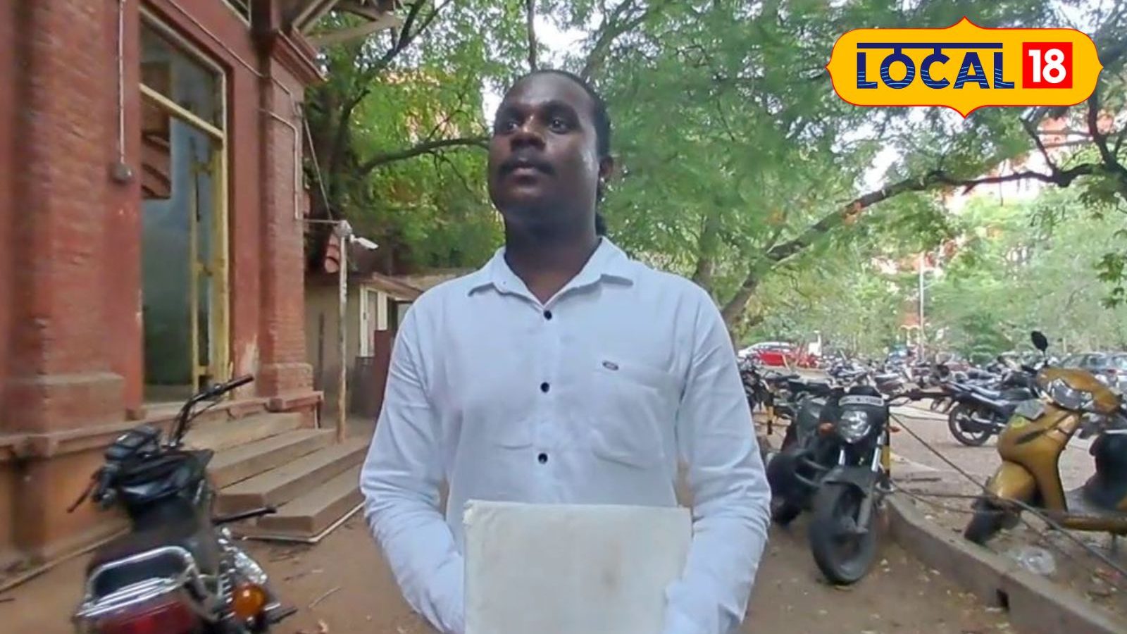 மூன்றாம் பாலினத்தவர் என்பதால் வாய்ப்பை மறுக்கலாமா? சட்டம் படிக்கப் போராடும் திருநங்கை