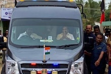 புதிய வாகனத்தில் வந்த இபிஎஸ்... விலை எவ்வளவு தெரியுமா?