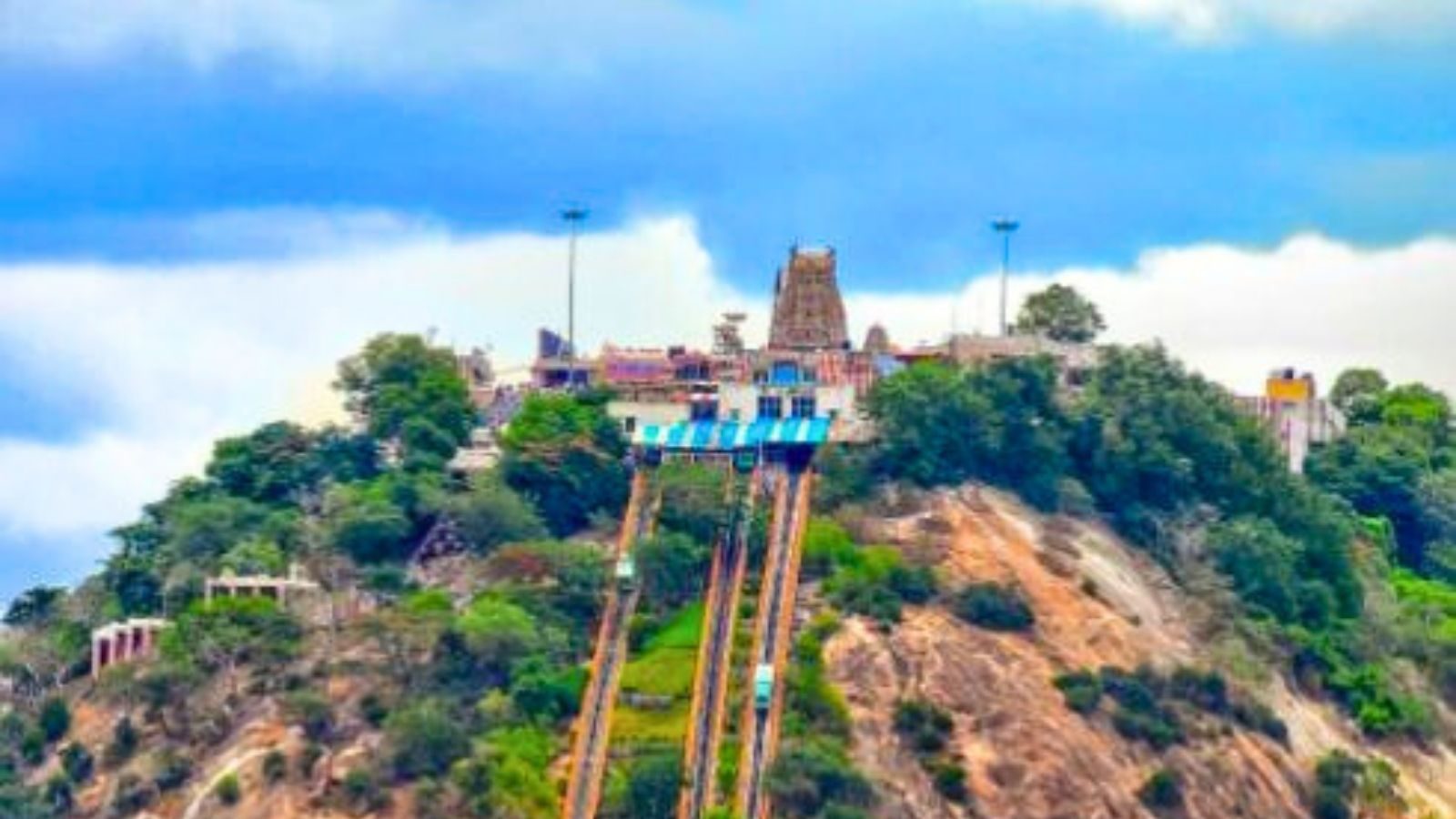 பழனி முருகன் கோயிலுக்கு போறீங்களா... இன்று முதல் அமலுக்கு வந்த புதிய நடைமுறை