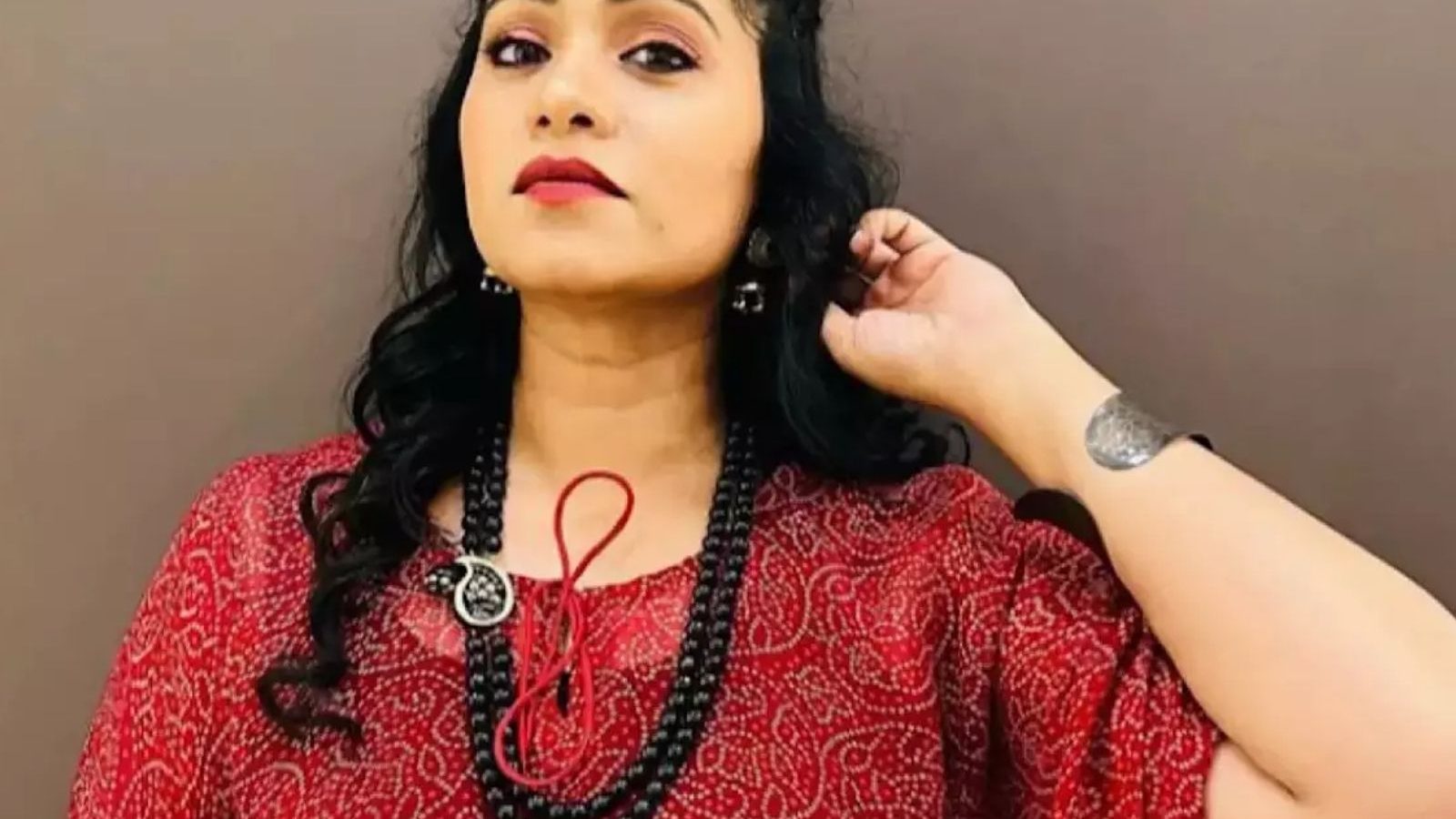 திடீர் விபத்து.. மார்பில் கைவைத்த டான்சர்.. வம்சம் சீரியல் நடிகை சொன்ன பகீர் தகவல்