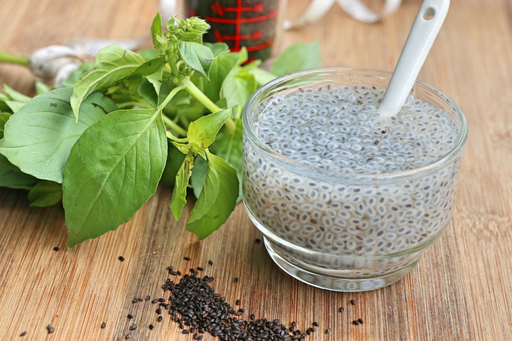 5 health benefits of basil seeds