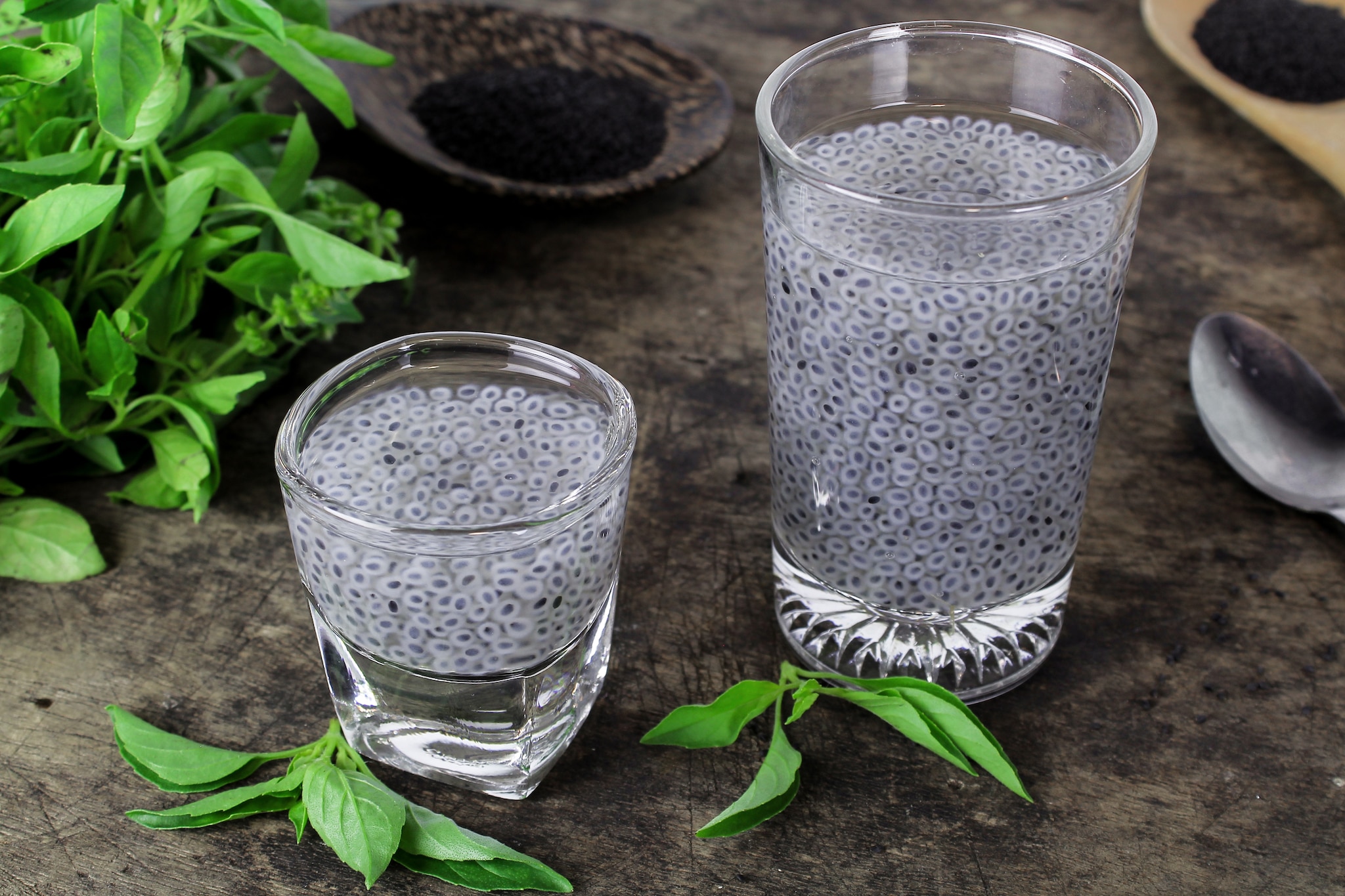 5 health benefits of basil seeds