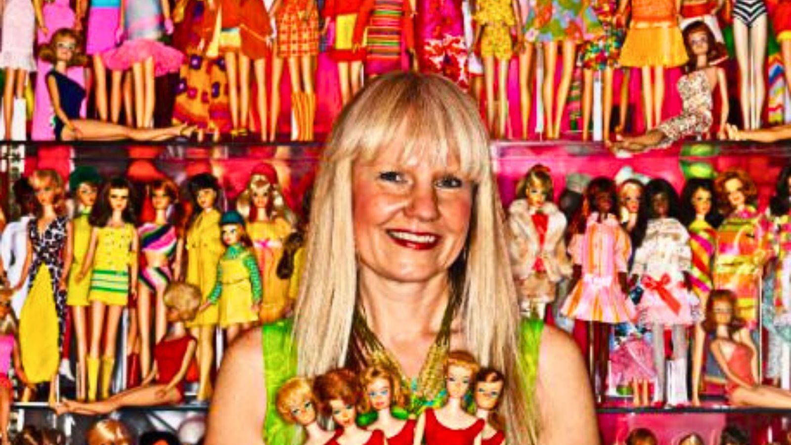 18,500 பார்பி பொம்மைகளை சேகரித்து வைத்துள்ள பெண்மணி...  புதிய கின்னஸ் சாதனை...!