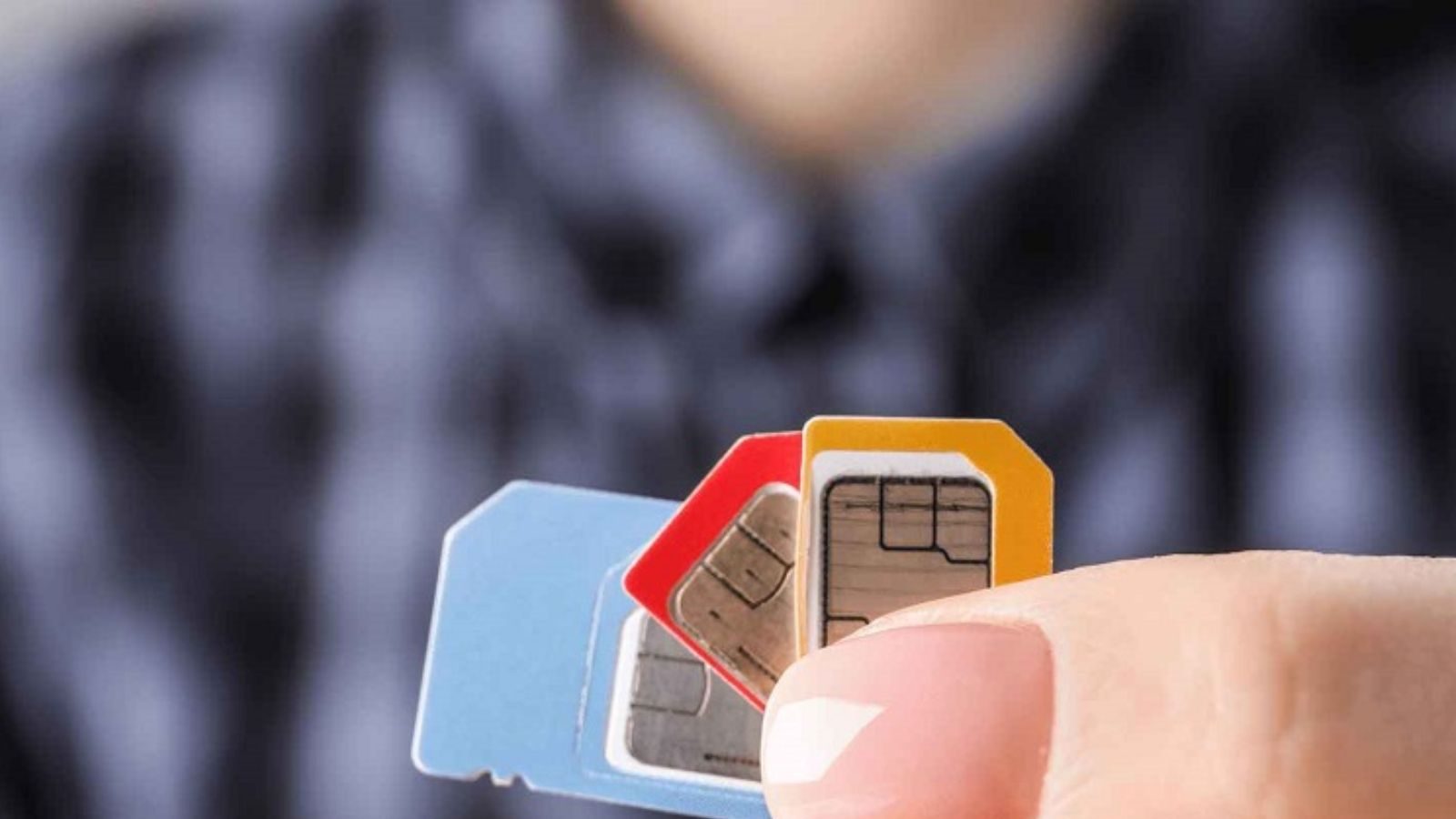 சிம் கார்டு வாங்குவதற்கு புதிய கட்டுப்பாடு... ஆன்லைன் மோசடியை தடுக்க மத்திய அரசு நடவடிக்கை