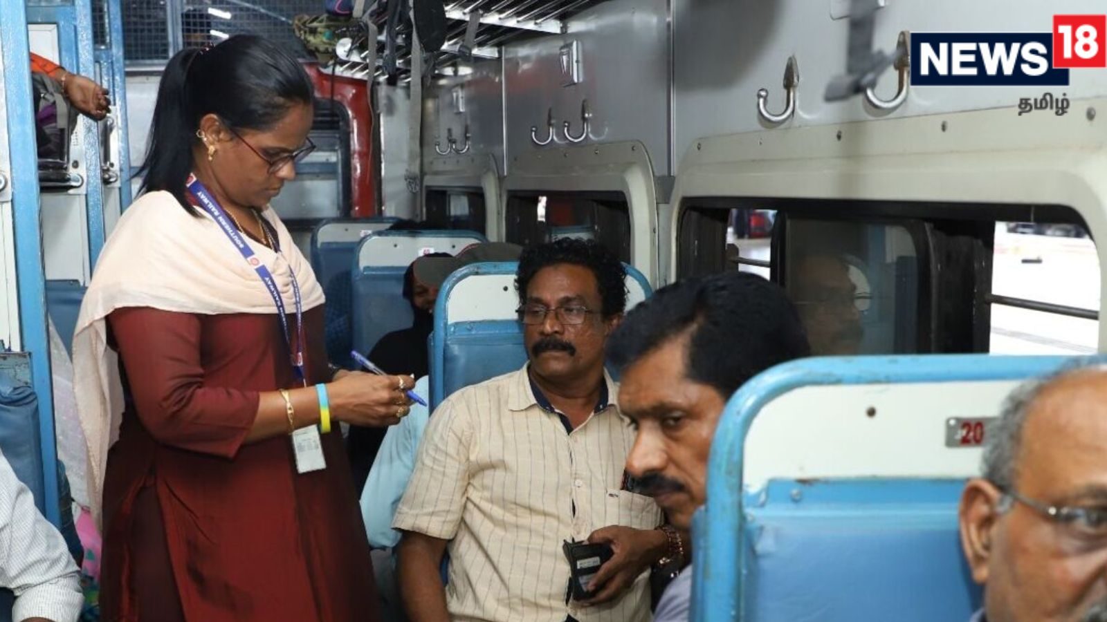 கூட்டம் அதிகமாக உள்ள ரயிலில் கூட கன்பார்ம் டிக்கெட்டை ஏஜெண்டுகள் எப்படி தருகிறார்கள் தெரியுமா?