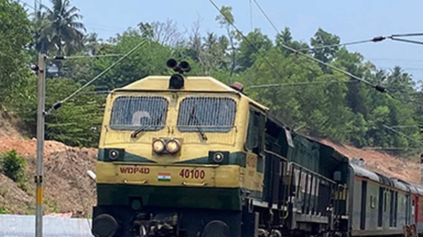 ரயில் தட்கல் டிக்கெட் புக்கிங்கில் இப்படி ஒரு மோசடியா? வசமாக சிக்கிய நபர்