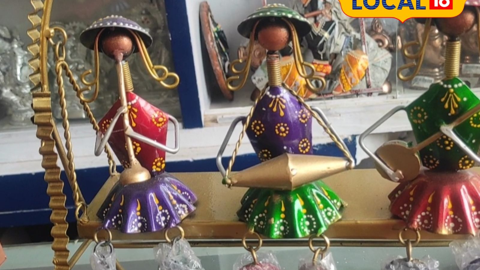 திருச்சி பூம்புகார் விற்பனை நிலையத்தில் என்னென்ன பொருட்கள் இருக்கு தெரியுமா?