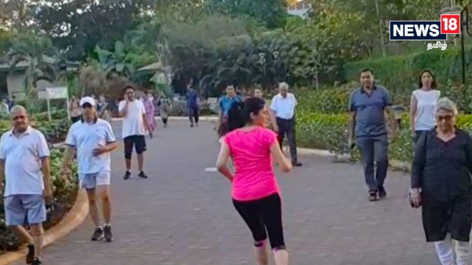 Benefits of Backward Walking: Burn 40% More Calories and Improve Muscle Strength