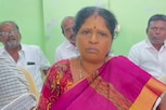 பெண் ஊராட்சி மன்ற தலைவரை ஒருமையில் பேசினாரா கரூர் ஆட்சியர்?
