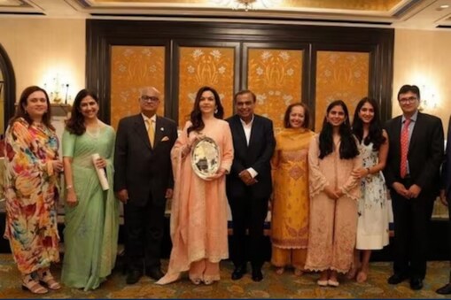 நீட்டா அம்பானிக்கு "மும்பை குடிமகன்" விருது..! Nita-Ambani--16957825753x2