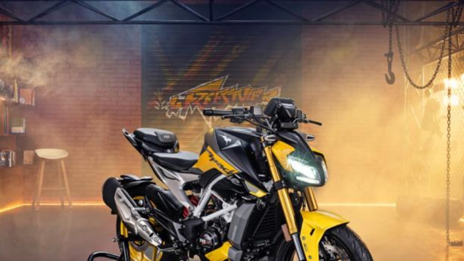 சீறும் வேகம்.. சூப்பர் லுக்.. TVS-ன் Apache RTR 310 பைக் எப்படி இருக்கு?