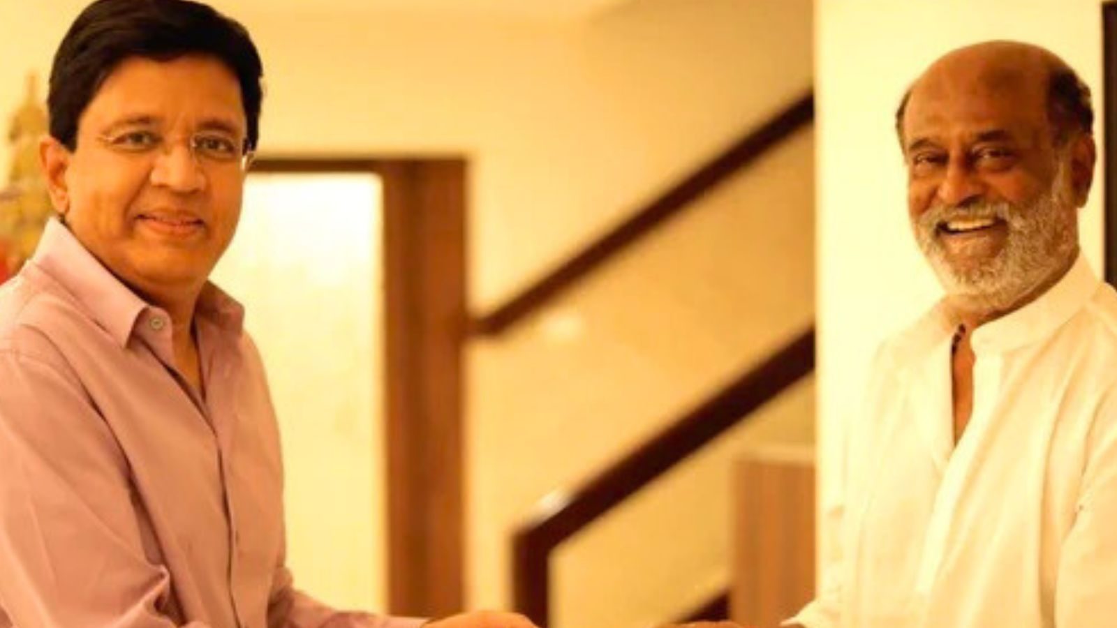 ஜெயிலர் லாபத்தில் பங்கு.. ரஜினி கையில் கொடுக்கப்பட்ட செக்.. அதில் எழுதி இருந்தது என்ன தெரியுமா?