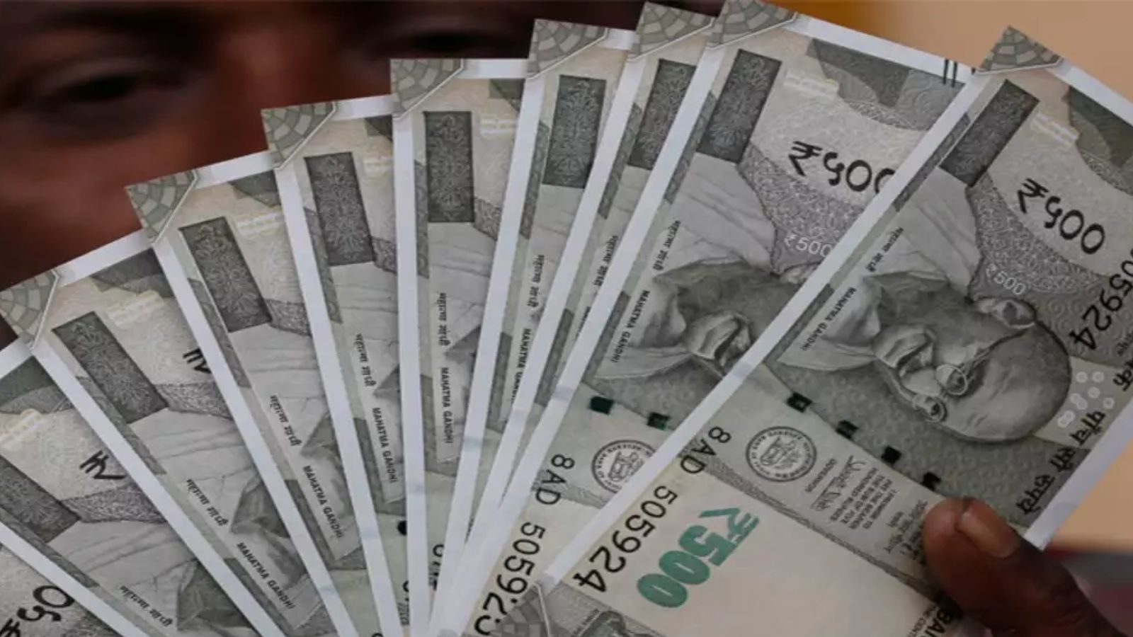 மாதம் ரூ.10,000 ஓய்வூதியம் கிடைக்க வேண்டுமா..? இந்த 3 முக்கிய திட்டங்கள் பற்றி தெரிந்துகொள்ளுங்கள்..