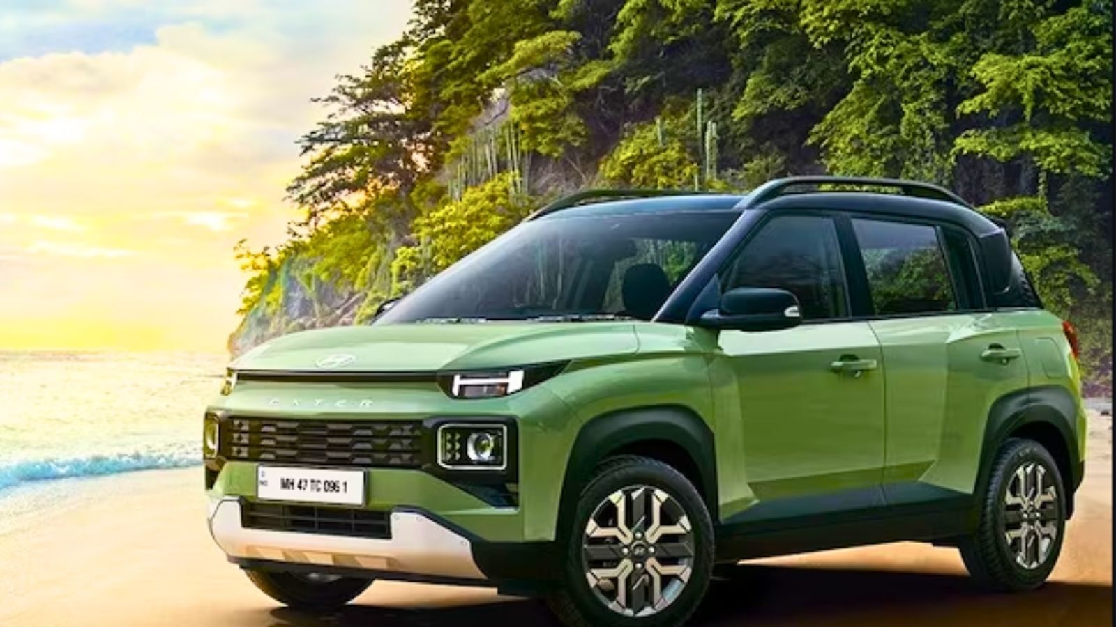 புக்கிங்கில் மாஸ்  காட்டும் ஹூண்டாய் எக்ஸ்டர்... 80,000 முன்பதிவுகளை கடந்து சாதனை!