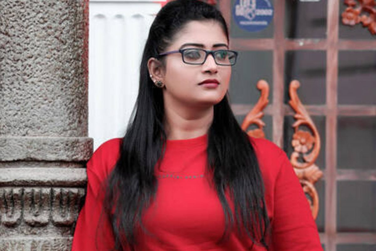 பிரபல மலையாள நடிகை வீட்டில் சடலமாக மீட்பு! திரையுலகினர் அதிர்ச்சி – News18 தமிழ்