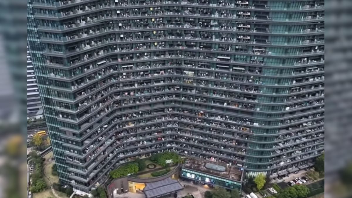 Tahukah anda di mana ada bangunan tempat tinggal 36 lantai yang mampu menampung 30.000 orang…sebuah bangunan yang menakjubkan..?