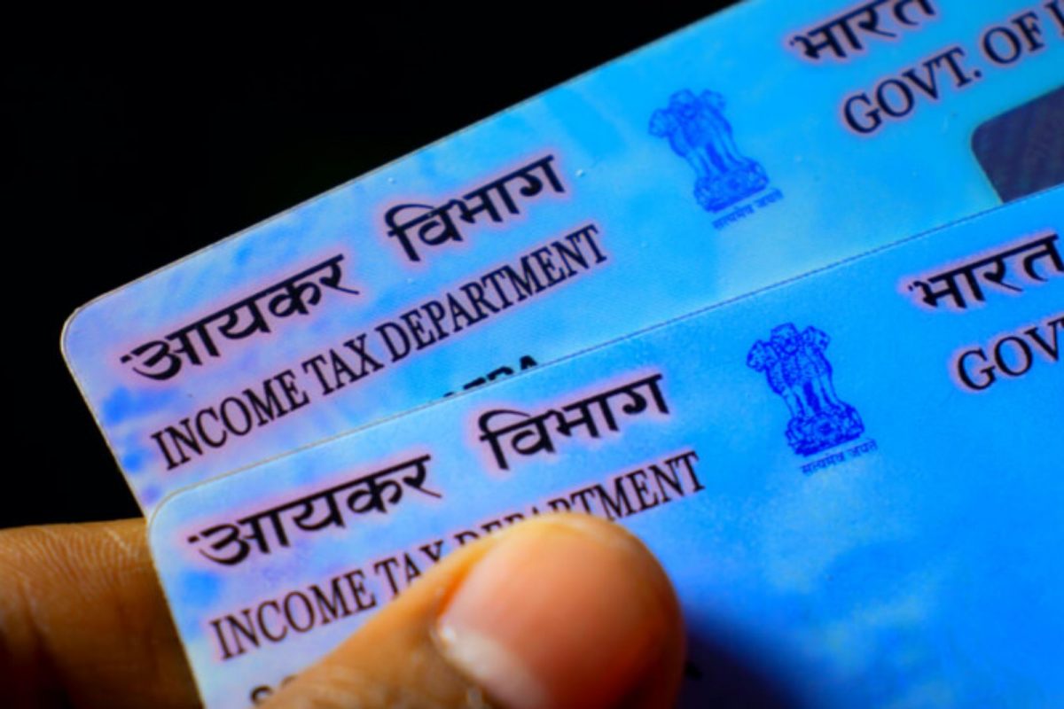 क्या आपके पास पैन कार्ड है? तो जरूर जान लें ये बातें..! क्या आपके पास पैन कार्ड है? तो जरूर जान लें ये बातें..!