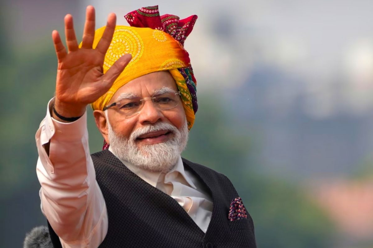 வாரணாசியில் ரூ.13,000 கோடி மதிப்பிலான வளர்ச்சி திட்டங்களை தொடங்கி வைக்கும் பிரதமர் மோடி – News18 தமிழ்