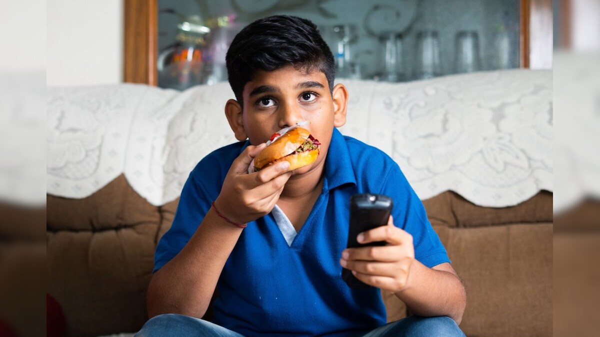 அடிக்கடி ஜங்க் ஃபுட் சாப்பிடும் உங்கள் குழந்தையை கன்ட்ரோலுக்கு கொண்டு வர 7 டிப்ஸ்..! – News18 தமிழ்