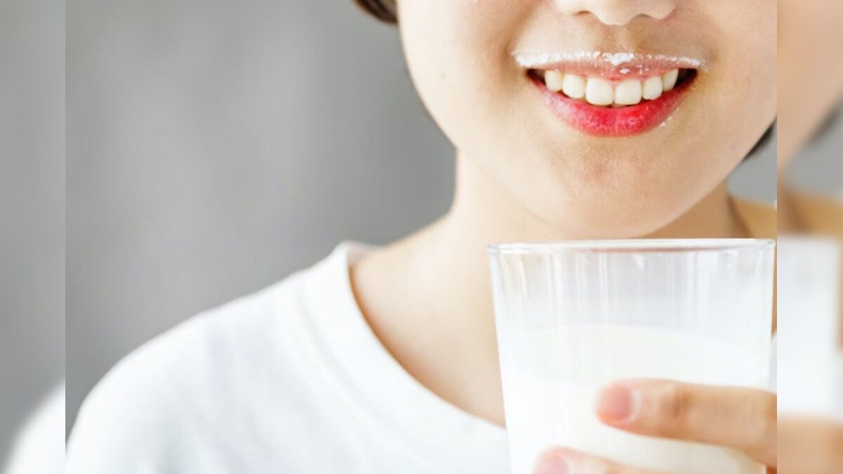 பாலில் இந்த 5 பொருளை சேர்த்து கலந்து குடித்து பாருங்க.. பிறகு நீங்களே ஆச்சரியப்படுவீங்க..! – News18 தமிழ்