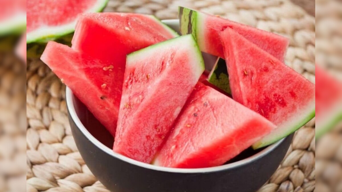 Watermelon | ஃபிரிட்ஜில் தர்பூசணி பழத்தை வைக்கவே கூடாது.. ஏன் தெரியுமா..? – News18 தமிழ்