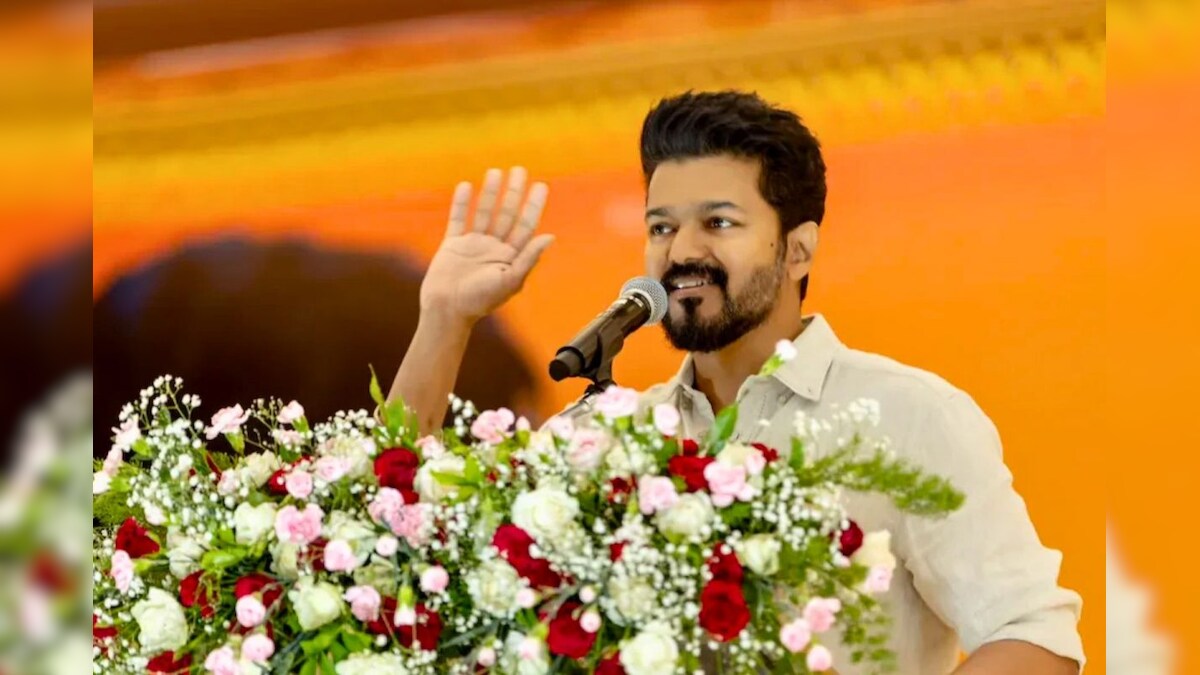 துபாய் பறந்த நடிகர் விஜய்.. திடீர் பயணத்திற்கு காரணம் இதுதான்! – News18 தமிழ்