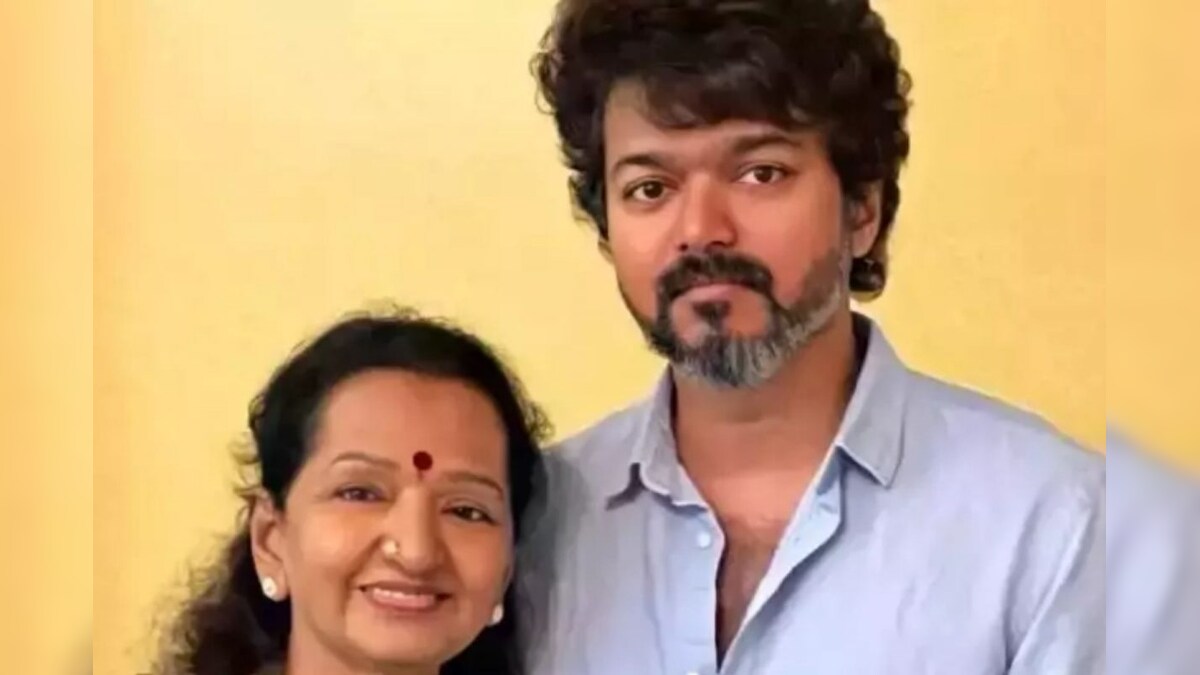 அம்மாவுக்காக விஜய் கட்டிய கோவில்? வைரலாகும் போட்டோ – News18 தமிழ்