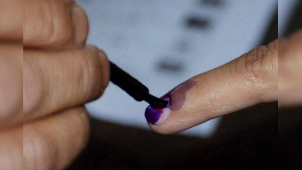 இரண்டு கைகளிலும் விரல்கள் இல்லை என்றால் தேர்தல் மை எங்கே வைப்பாங்க தெரியுமா? – News18 தமிழ்