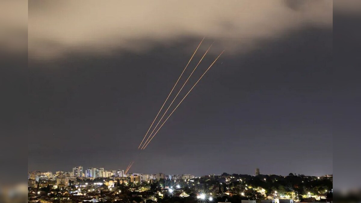 இலக்கை அடைந்த ஏவுகணைகள்... ஈரான் தாக்குதலை சமாளிக்குமா இஸ்ரேல்? – News18 தமிழ்