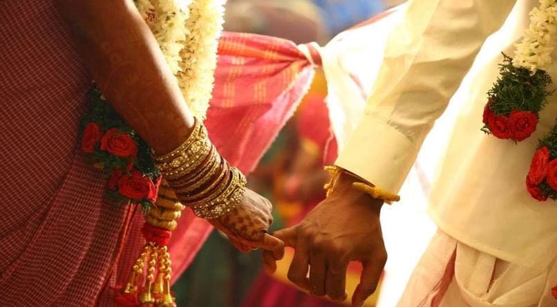 पति और पत्नी के बीच उम्र का अंतर कितना होना चाहिए? विज्ञान से जानें इसका रहस्य