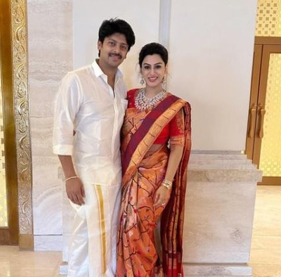 நடிகர் ஸ்ரீகாந்திற்கு இவ்வளவு பெரிய மகளா? வைரலாகும் போட்டோ!