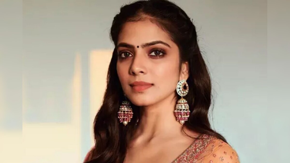 நடிகை மாளவிகா மோகனனுக்கு திருமணம் எப்போது... அவரே சொன்ன பதில்! – News18 தமிழ்