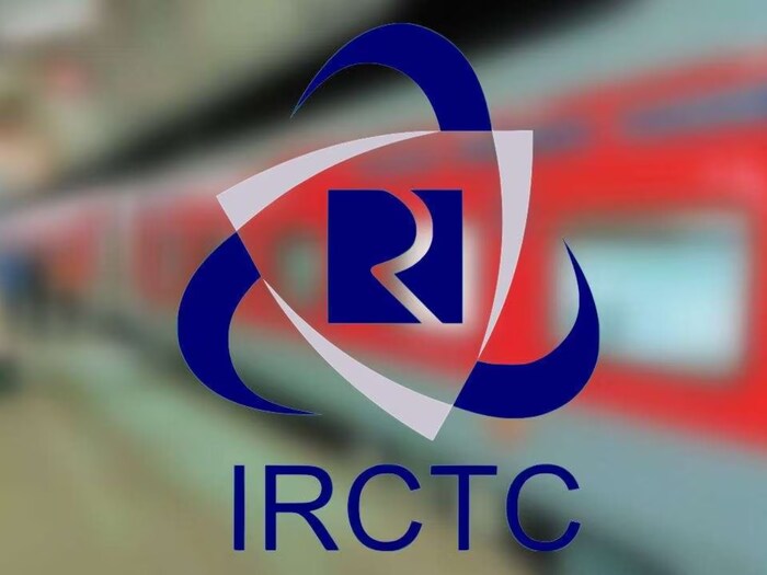  ரயில் டிக்கெட்டுகளை முன்பதிவு செய்வதை தற்போது ரயில்வே எளிதாக்கியுள்ளது. பயணிகளுக்கு எந்த சிரமமும் ஏற்படாத வகையில், வெளிப்படைத்தன்மையை அதிகரிக்க இந்த மாற்றங்கள் செய்யப்பட்டுள்ளதாக ஐஆர்சிடிசி தெரிவித்துள்ளது. முன்னதாக, தட்கல் டிக்கெட்டுகளை முன்பதிவு செய்யும் நேரம் காலை 11 மணிக்கு தொடங்கும். இந்நிலையில், தற்போது அந்த நேரம் ஒரு மணி நேரம் முன்பாக தொடங்கும் வகையில் மாற்றம் செய்யப்பட்டுள்ளது. அதாவது, தட்கல் டிக்கெட்டுகளை காலை 10 மணி முதல் முன்பதிவு செய்யலாம். பயணிகள் டிக்கெட்டுகளை எளிதாகவும் விரைவாகவும் முன்பதிவு செய்வதற்காக இந்த மாற்றம் செய்யப்பட்டுள்ளதாக இந்திய ரயில்வே தெரிவித்துள்ளது.