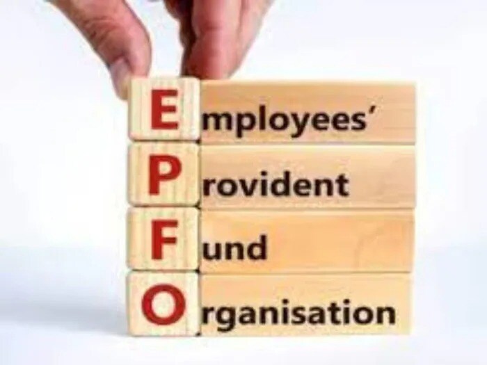 The EDLI project was launched in 1976. Its objective is to provide insurance benefits to the members of the Employees' Provident Fund so that in case of death of an EPFO ​​member, his family members do not have to face financial problems. Financial assistance may be provided to each member's family.