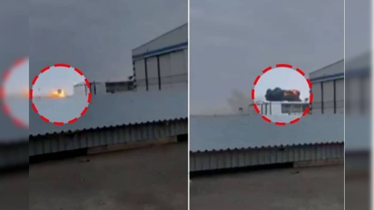 வெடித்துச் சிதறிய பயணிகள் விமானம்.. வெளியான அதிர்ச்சி வீடியோ.. 72 பேரின் நிலை என்ன?