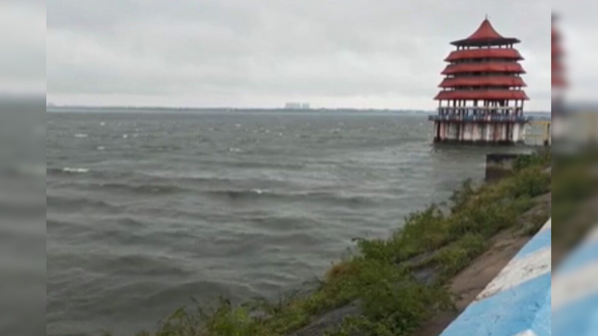 Chembarambakkam Lake | சென்னையில் தொடர் கனமழை எதிரொலி... கிடுகிடுவென உயரும் செம்பரம்பாக்கம் ஏரி நீர்மட்டம்... தற்போதைய நிலவரம் என்ன? – News18 தமிழ்