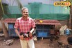 Success Story: என் அப்பா தான் எனக்கு மிகப்பெரிய சப்போர்ட்... நகரத்தில் நாட்டுக்கோழி வளர்த்து அசத்தி வரும் மாற்றுத்திறனாளி...