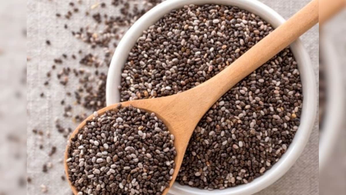 தினமும் ஊற வைத்த சியா விதை சாப்பிடுகிறீர்களா..? அதன் பக்கவிளைவுகளையும் தெரிஞ்சுக்கோங்க..!