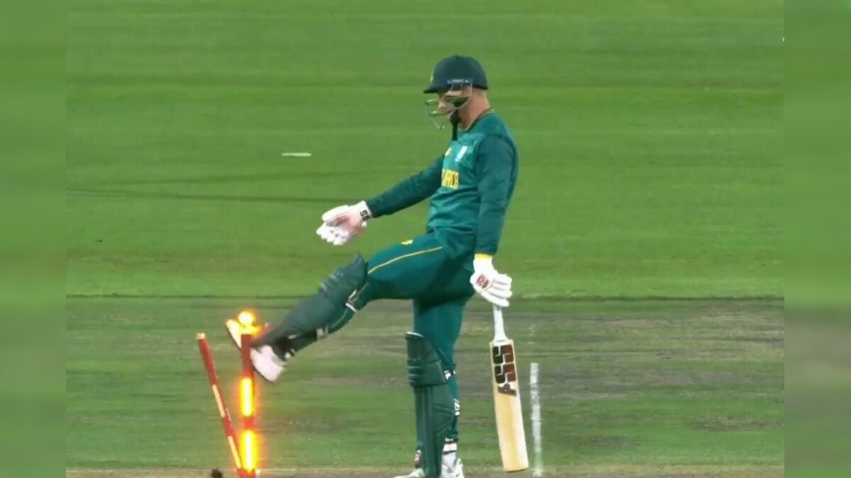 ஸ்டெம்ப்புகளை காலால் உதைத்த தென்னாப்பிரிக்க வீரர்… அபராதம் விதித்து ஐசிசி நடவடிக்கை… – News18 தமிழ்